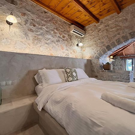 Achelatis Traditional Guest Houses Areopoli Exterior photo