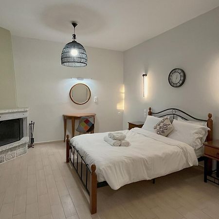 Achelatis Traditional Guest Houses Areopoli Exterior photo